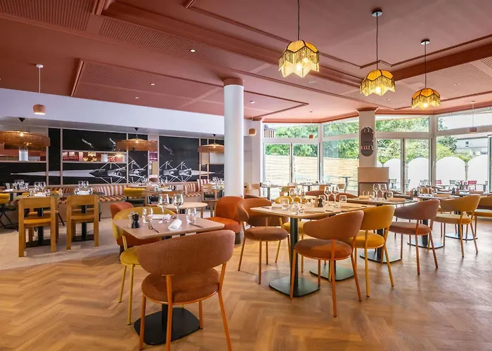 Hotel Novel Restaurant La Mamma Annecy